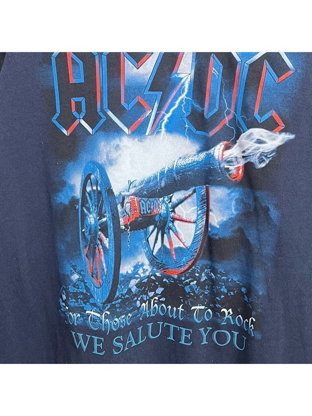 AC/DC Men’s Blue Long Sleeve Band Tee Shirt. Size L - Picture 4 of 5
